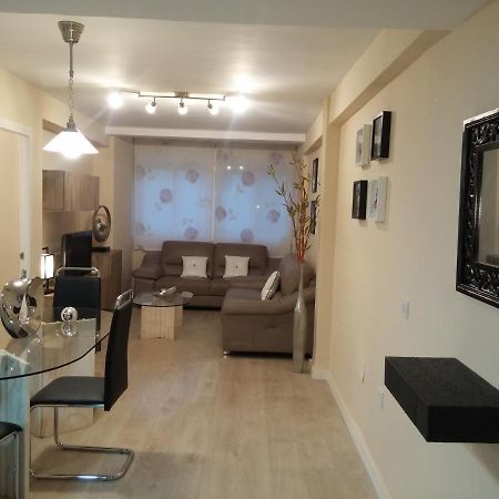 Piso Cerca De La Playa Apartment Malaga Bagian luar foto