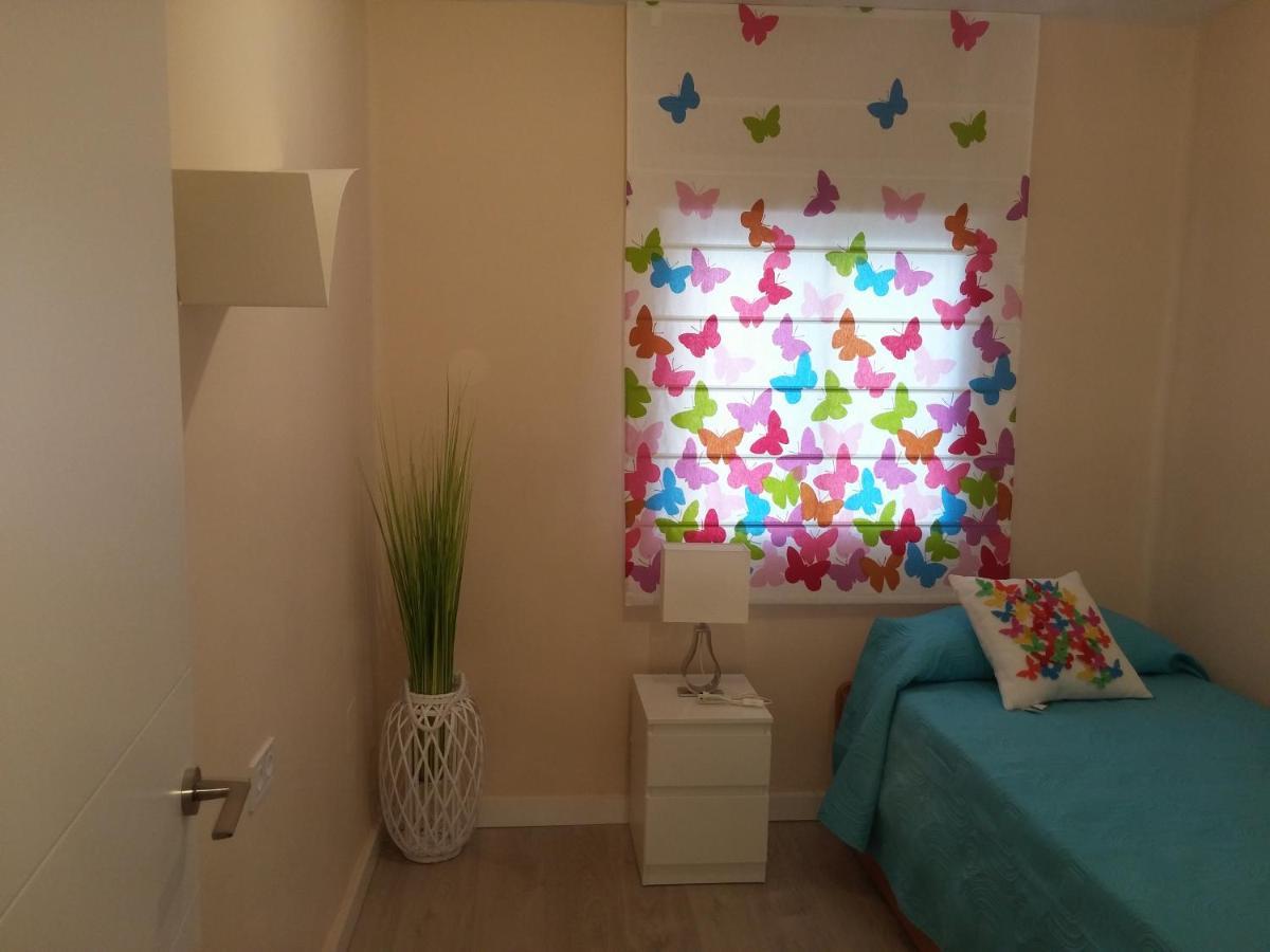 Piso Cerca De La Playa Apartment Malaga Bagian luar foto