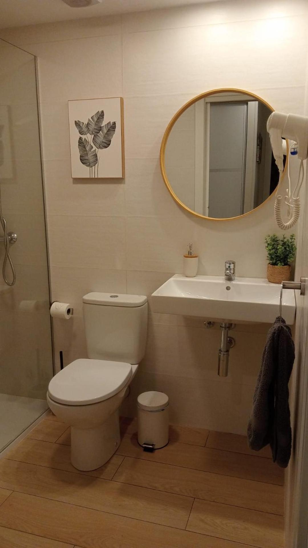 Piso Cerca De La Playa Apartment Malaga Bagian luar foto